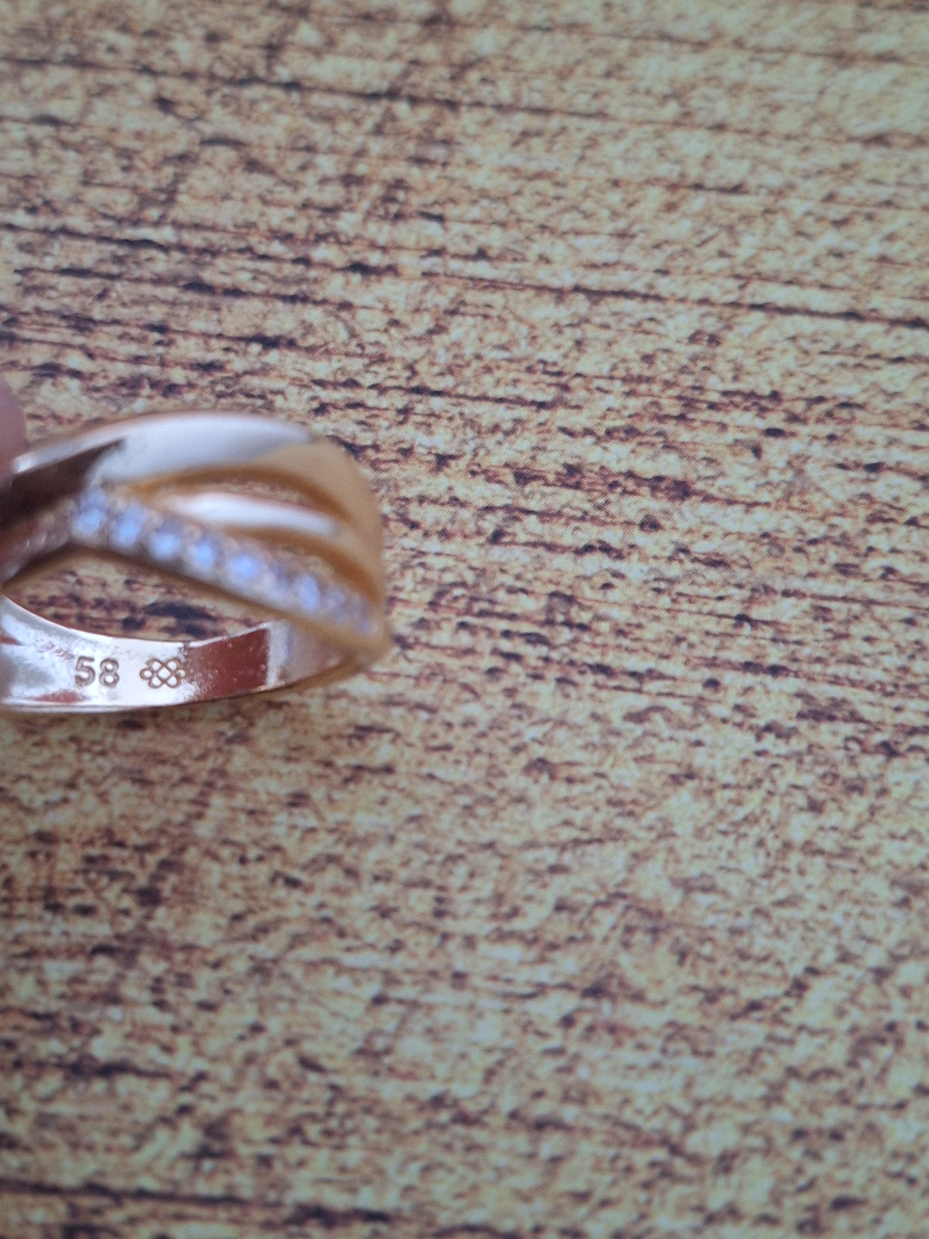 Bague croisé