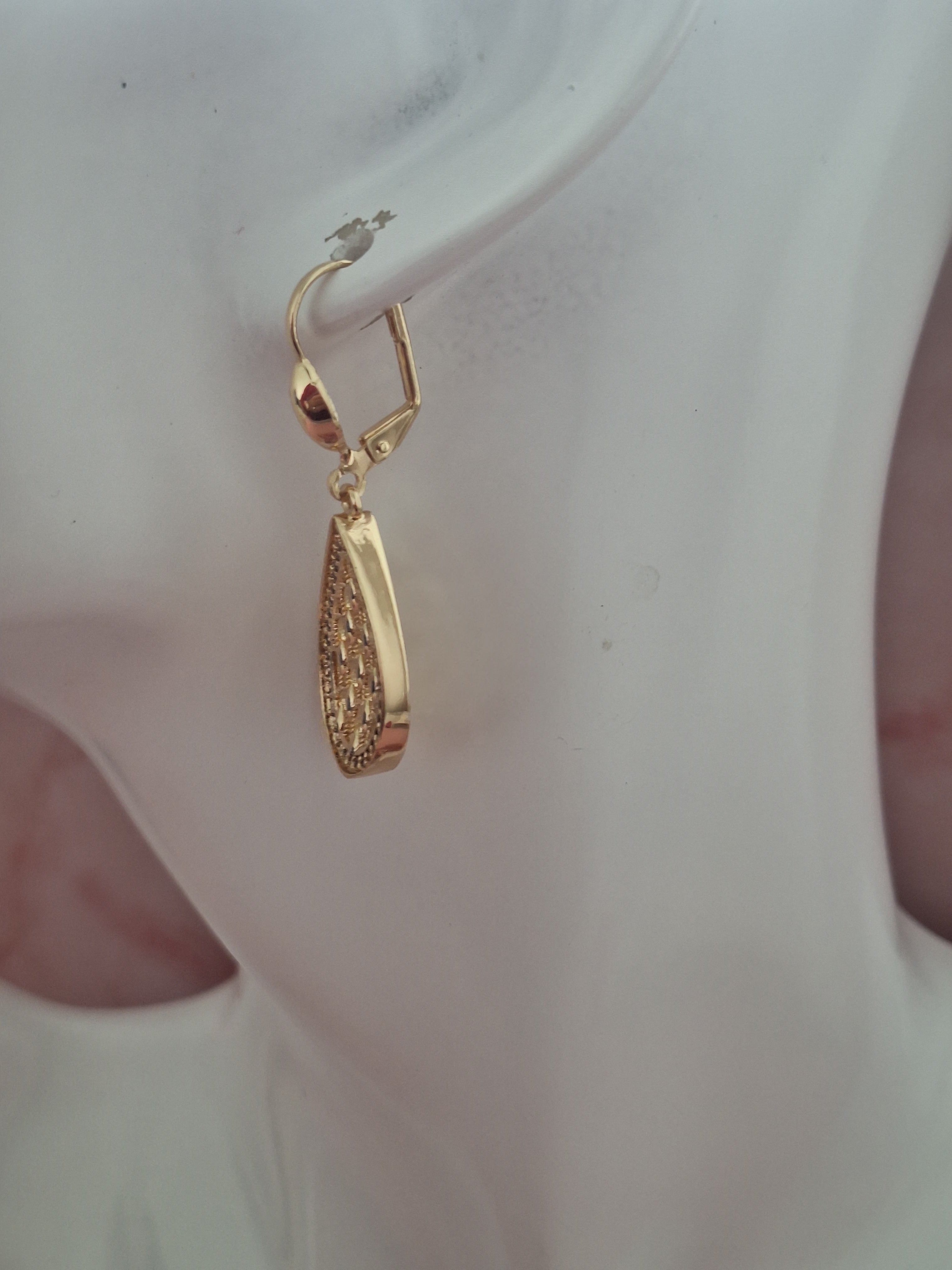 Boucles d'oreilles pendantes