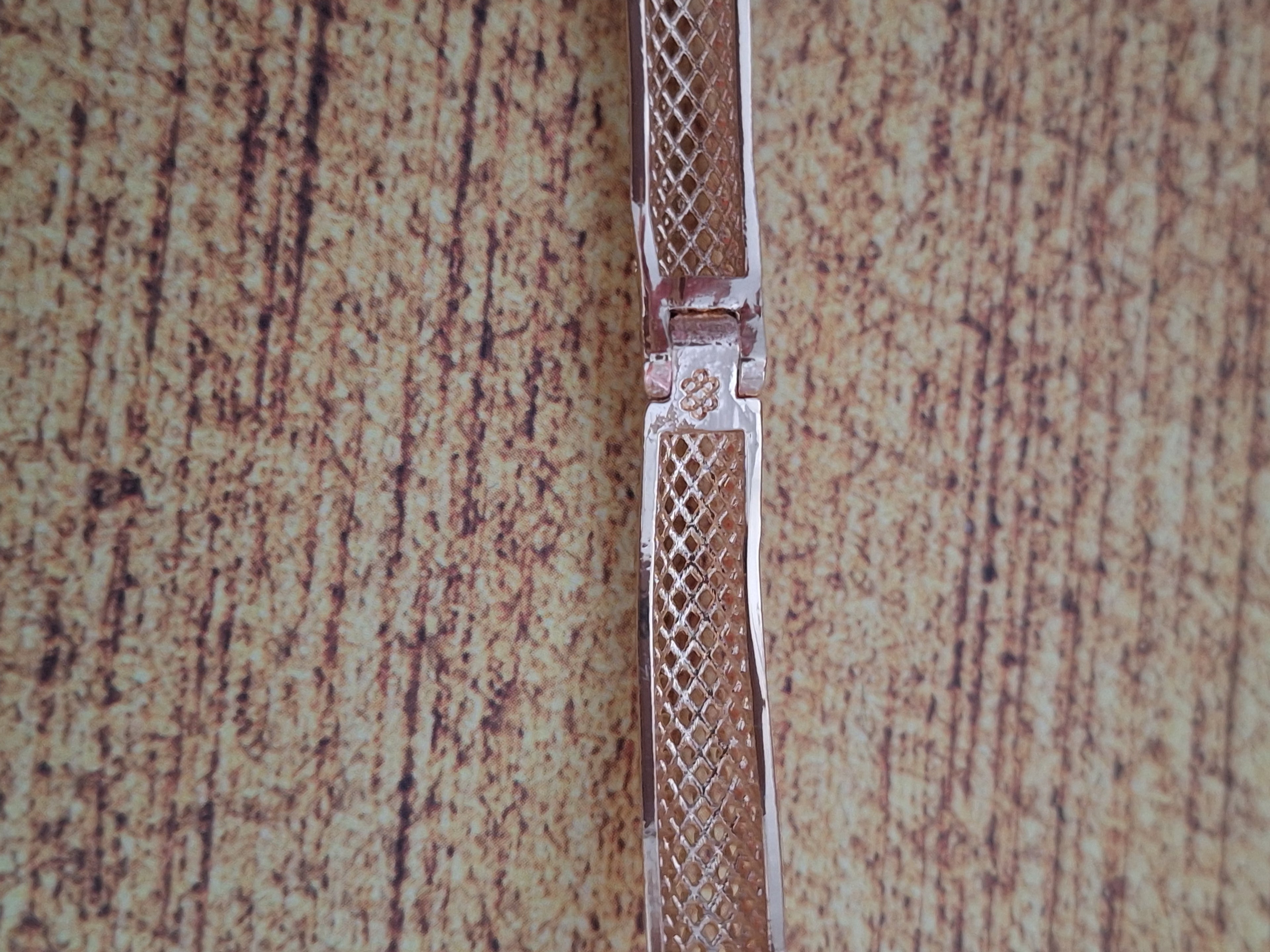 Bracelet avec pièce doré