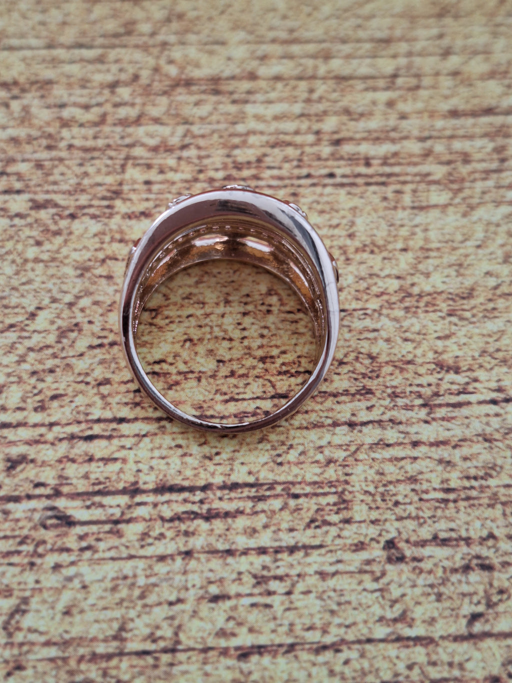 Bague motifs