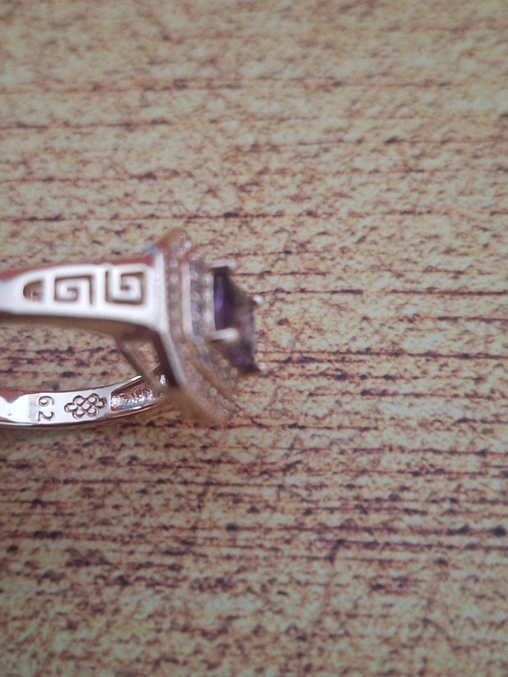 Bague carrée