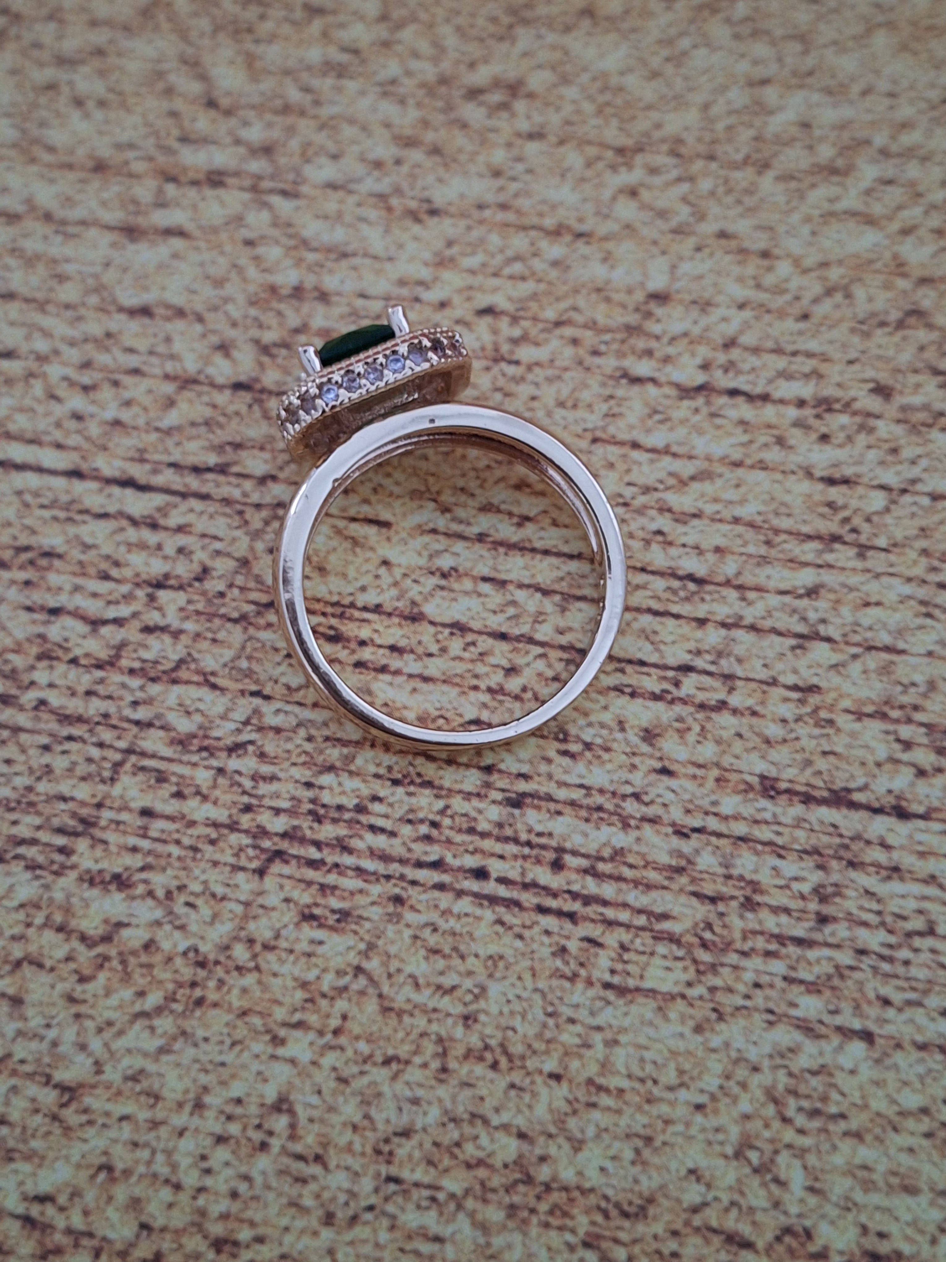 Bague solitaire carré