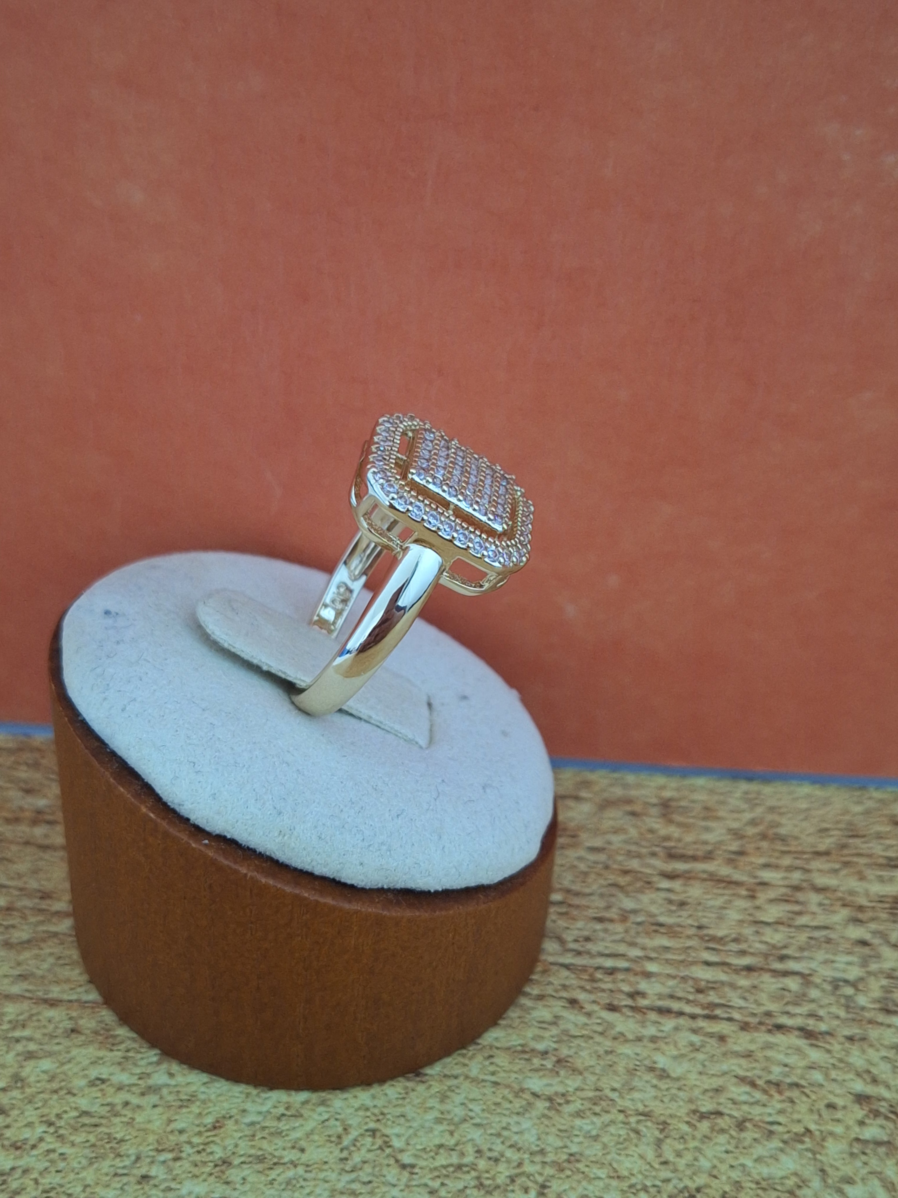 Bague carrée